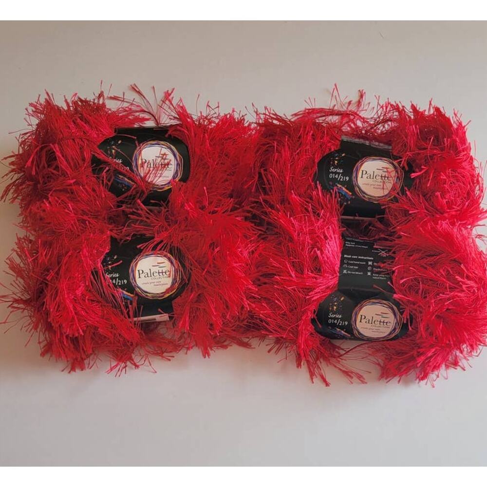 Palette Collection Fringy Series 014 Yarn Lot of 4 in Scarlet Eyelash Novelty